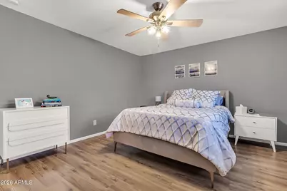 203 E Desert Lane, Gilbert, AZ 85234 - Photo 16