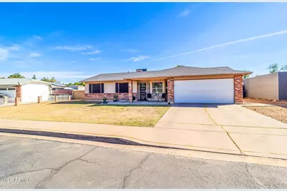 203 E Desert Lane, Gilbert, AZ 85234 - Photo 4