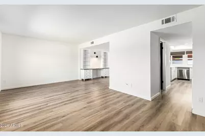 7804 N 47th Avenue, Glendale, AZ 85301 - Photo 4