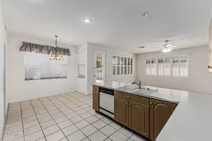 17233 N Thornberry Dr, Surprise, AZ 85374 - Photo 14