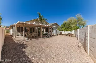 17233 N Thornberry Dr, Surprise, AZ 85374 - Photo 28