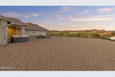 203 E Saddle Butte Street, Apache Junction, AZ 85119 - Photo 8