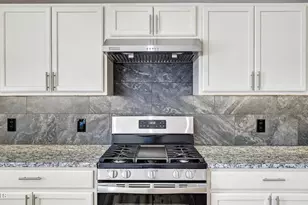 10552 E Watering Hole St, Sierra Vista, AZ 85635 - Photo 2