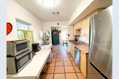 2107 E Monte Vista Road, Phoenix, AZ 85006 - Photo 8