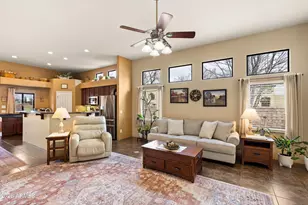 996 Marchbanks Dr, Sierra Vista, AZ 85635 - Photo 2