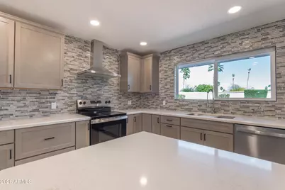 18003 N 129th Avenue, Sun City West, AZ 85375 - Photo 6