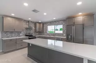 18003 N 129th Ave, Sun City West, AZ 85375 - Photo 12