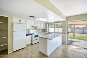 1064 E Hoover Ave, Mesa, AZ 85204 - Photo 2