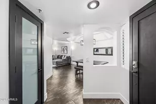 5104 N 32nd St, Phoenix, AZ 85018 - Photo 2