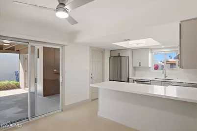 3131 W Clinton Street, Phoenix, AZ 85029 - Photo 8