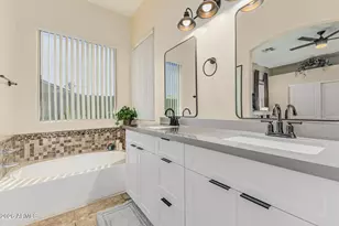 2093 W Goldmine Mountain Dr, San Tan Valley, AZ 85144 - Photo 32