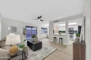 8702 N Shadow Ln, Peoria, AZ 85345 - Photo 4