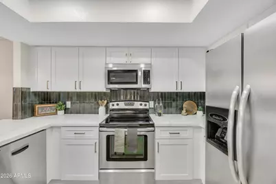 8702 N Shadow Lane, Peoria, AZ 85345 - Photo 12