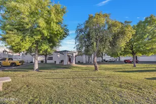 8702 N Shadow Ln, Peoria, AZ 85345 - Photo 26