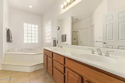 2813 E Cedar Waxwing Drive, Gilbert, AZ 85298 - Photo 10