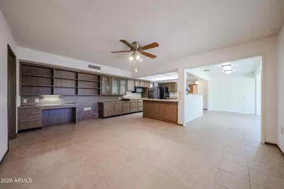 17402 N Lindgren Avenue, Sun City, AZ 85351 - Photo 18