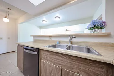 17402 N Lindgren Avenue, Sun City, AZ 85351 - Photo 14