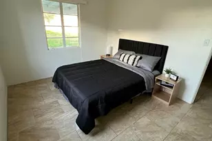 1934 E Mitchell Dr, Phoenix, AZ 85016 - Photo 8