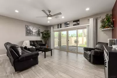 510 W Cucumber Tree Avenue, San Tan Valley, AZ 85140 - Photo 4