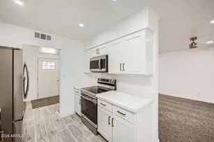 12021 N Riviera Ct, Sun City, AZ 85351 - Photo 8