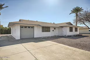 12021 N Riviera Ct, Sun City, AZ 85351 - Photo 2