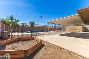 223 E Concorda Dr, Tempe, AZ 85282 - Photo 34