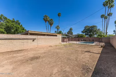 223 E Concorda Drive, Tempe, AZ 85282 - Photo 30