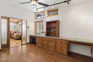 601 W Gibraltar Ln, Phoenix, AZ 85023 - Photo 22