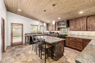 601 W Gibraltar Ln, Phoenix, AZ 85023 - Photo 10