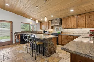 601 W Gibraltar Ln, Phoenix, AZ 85023 - Photo 8