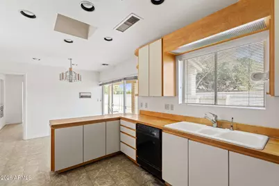 114 E San Miguel Avenue, Phoenix, AZ 85012 - Photo 20