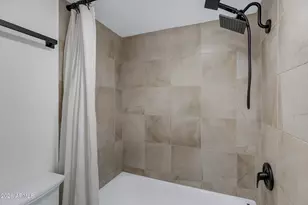 610 E Montebello Ave, Phoenix, AZ 85012 - Photo 12