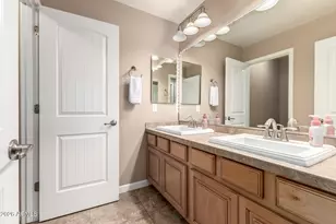 535 E Jordan Dr, Gilbert, AZ 85297 - Photo 32