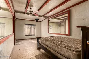 616 W Mobile Ln, Phoenix, AZ 85041 - Photo 14