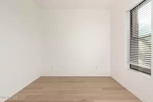 7027 N Scottsdale Rd, Paradise Valley, AZ 85253 - Photo 30