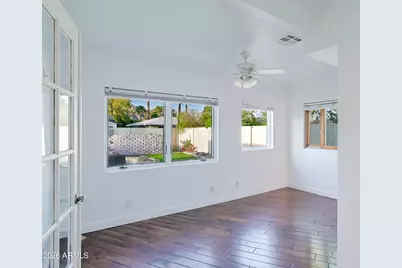 5328 E Pinchot Avenue, Phoenix, AZ 85018 - Photo 10