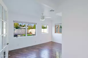 5328 E Pinchot Ave, Phoenix, AZ 85018 - Photo 10