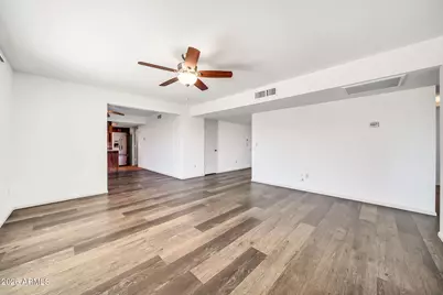 3827 W Muriel Drive, Glendale, AZ 85308 - Photo 10