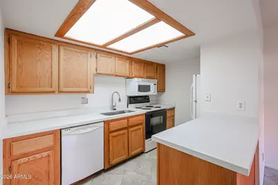 21622 N 23rd Avenue #B105, Phoenix, AZ 85027 - Photo 10