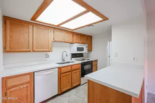 21622 N 23rd Ave, Phoenix, AZ 85027 - Photo 10