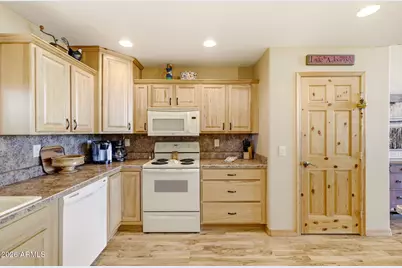 2245 Grizzly Drive Lot #426 --, Overgaard, AZ 85933 - Photo 24