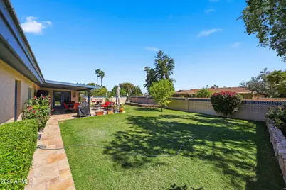 9037 N Arroya Grande Drive, Phoenix, AZ 85028 - Photo 10