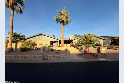 9037 N Arroya Grande Drive, Phoenix, AZ 85028 - Photo 2