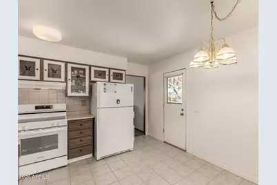 18410 N 94th Avenue, Sun City, AZ 85373 - Photo 10