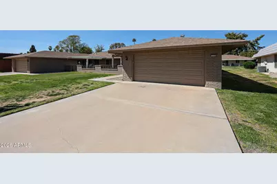 9726 W Shasta Drive, Sun City, AZ 85351 - Photo 6