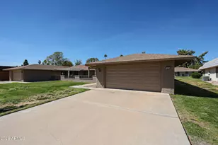 9726 W Shasta Dr, Sun City, AZ 85351 - Photo 6