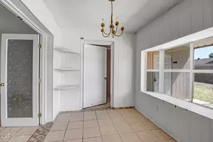 6433 W Catalina Dr, Phoenix, AZ 85033 - Photo 14