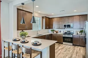 9742 W Verde Ln, Phoenix, AZ 85037 - Photo 4