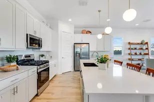 25527 N 149th Ave, Surprise, AZ 85387 - Photo 4