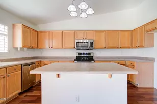 9271 W Sunnyslope Ln, Peoria, AZ 85345 - Photo 4